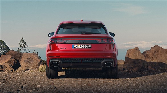 RS Q8 SUV performance